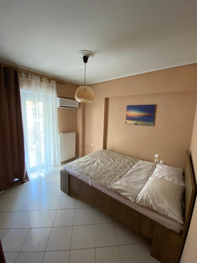 Apartment Loutraki Esterno foto